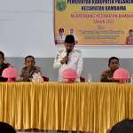 Bupati Pasangkayu Yaumil Ambo Djiwa saat mengikuti Musrenbang di Kecamatan Bambaira