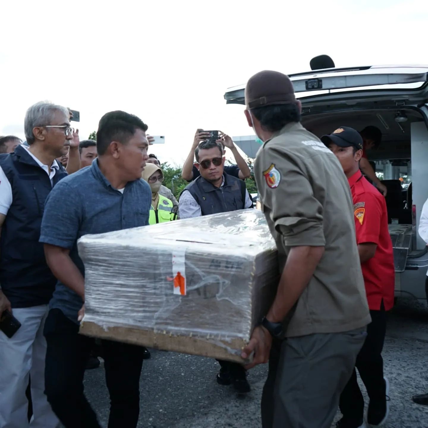 FB_IMG_1744531978648